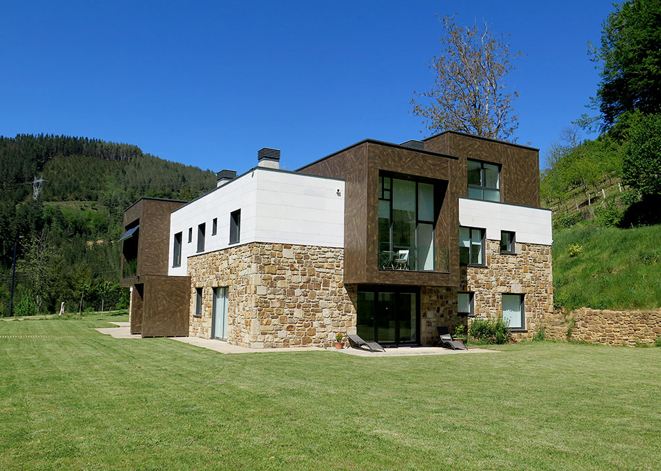 Vista frontal, Apartamentos Bergaretxe